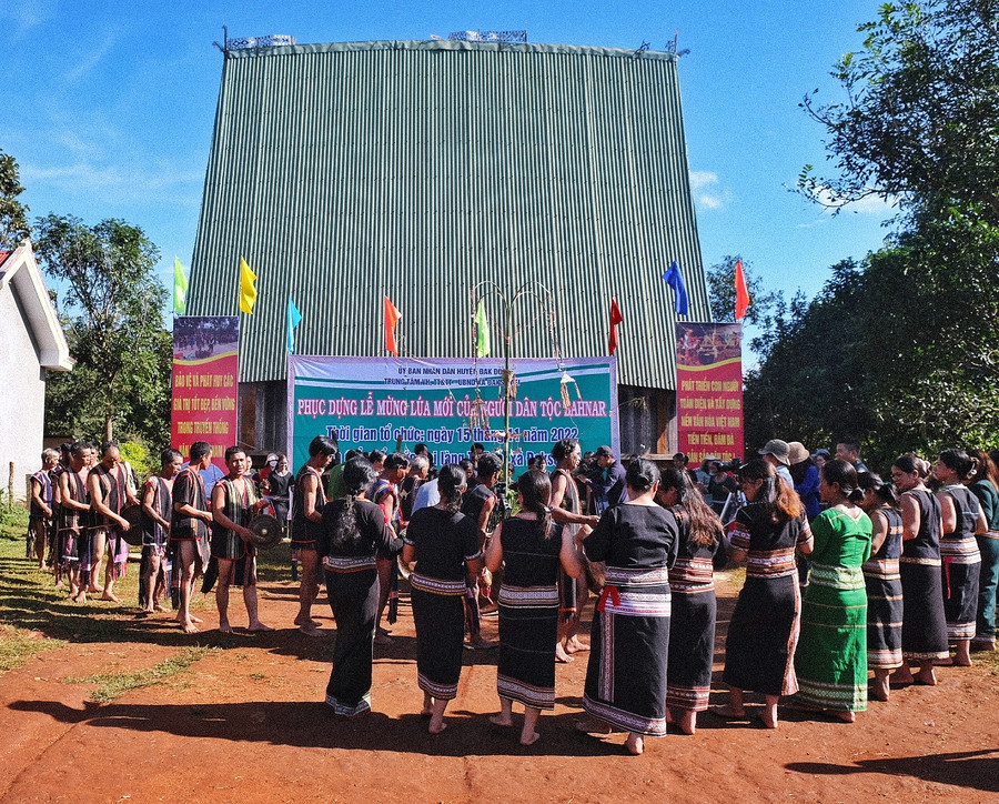 Mừng lúa mới là một trong những nghi lễ nông nghiệp quan trọng nhất của người Bahnar