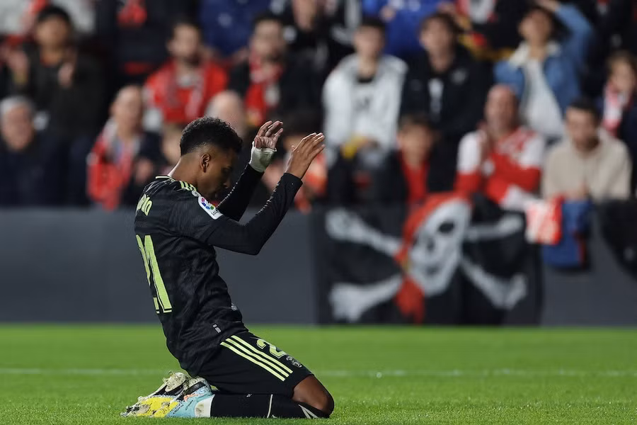 Real Madrid nếm thất bại đầu tiên ở La Liga mùa này. Ảnh: AFP