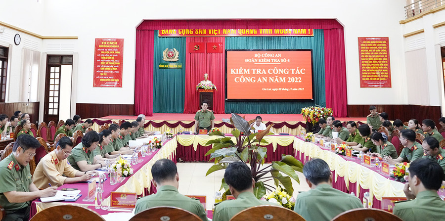 Thứ trưởng Bộ Công an Lê Quốc Hùng kiểm tra tại Công an tỉnh Gia Lai ảnh 2 Quang cảnh buổi làm việc. Ảnh: Thúy Trinh