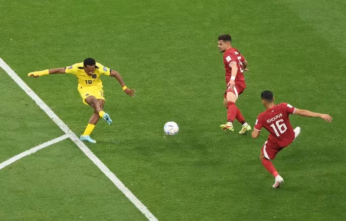 Đội bóng Nam Mỹ vẫn sở hữu nhiều cơ hội rõ ràng hơn nửa đầu hiệp 2