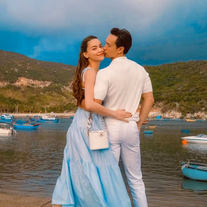 Hồ Ngọc Hà cảm ơn những người tình cũ vì nhờ họ mà cô biết trân trọng hơn tình yêu hiện tại Hồ Ngọc Hà cảm ơn những người tình cũ vì nhờ họ mà cô biết trân trọng hơn tình yêu hiện tại