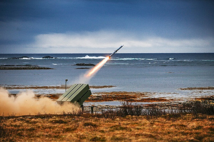 Hệ thống NASAMS khai hỏa trong một đợt thử nghiệm Ảnh: Kongsberg