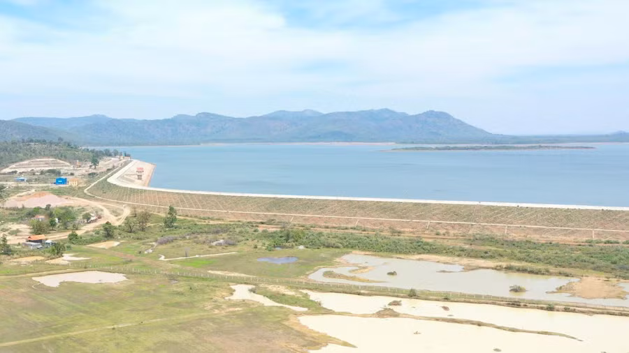 Công trình thủy lợi Ia Mơr (huyện Chư Prông) tuy đã hoàn thành và đưa vào sử dụng nhưng do không có vùng tưới nên chưa phát huy hết năng lực. Ảnh: Quang Tấn