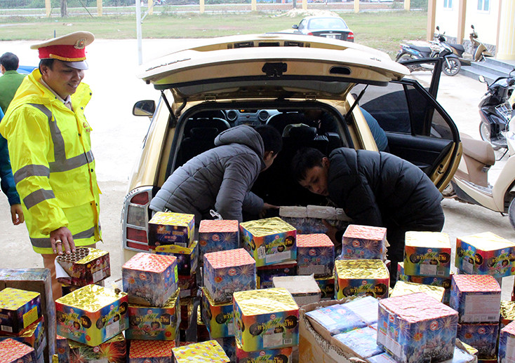 Tình trạng vận chuyển pháo nổ có chiều hướng gia tăng và diễn biến phức tạp