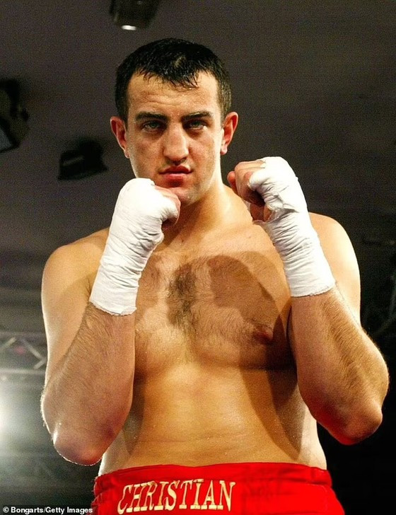 Cựu võ sĩ quyền Anh hạng nặng Goran Gogic, 43 tuổi, người Montenegro bị buộc tội buôn bán 22 tấn cocaine trị giá hơn 1 tỷ USD qua Mỹ