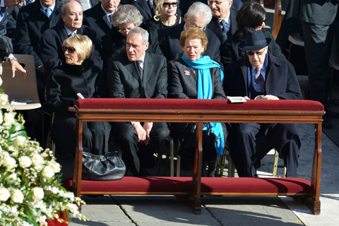 Tổng thống Italy Giorgio Napolitano (phải) và Đệ nhất phu nhân Clio Napolitano.