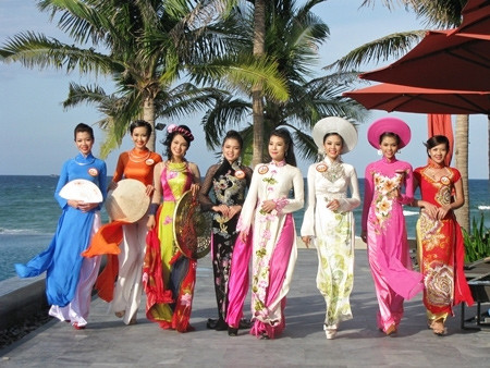 Thí sinh không qua phẫu thuật thẩm mỹ mới được tham dự các cuộc thi người đẹp.