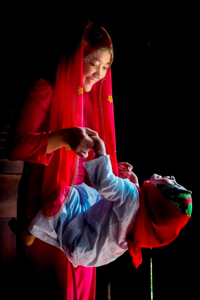 Niềm vui (Huỳnh Phạm Anh Dũng) Niềm vui (Huỳnh Phạm Anh Dũng)