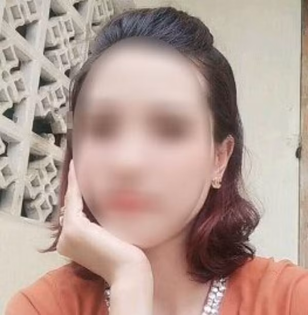  Theo người thân, chồng chị L. đau buồn sau cái chết của vợ.