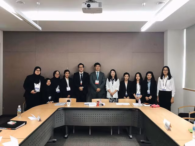 Tại vòng thi châu Á-Thái Bình Dương, các nữ sinh Việt tiếp tục giành vị trí nhất bảng.