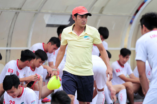 HLV Đinh Thế Nam dẫn dắt U.19 Viettel tại VCK U.19 năm rồi ở Quy Nhơn