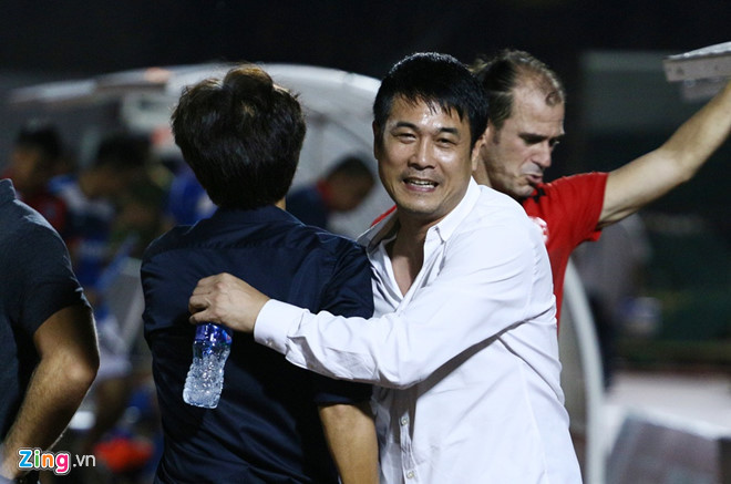 HLV Hữu Thắng cũng chưa biết thông tin gì tương lai ông Miura? Ảnh: Quang Thịnh