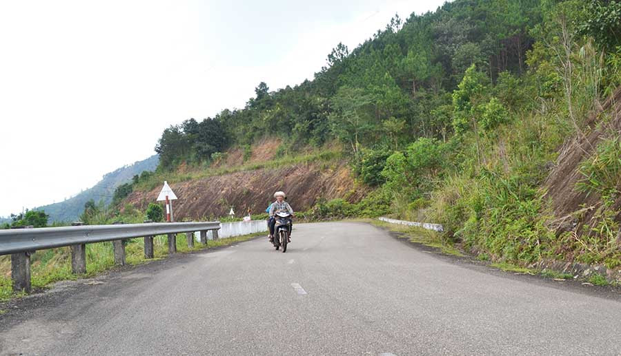  Đèo Ia Sung quanh co, đẹp như tranh. Ảnh: Lê Hòa