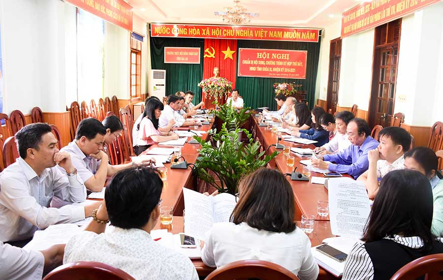  Quang cảnh cuộc họp. Ảnh: Trần Dung
