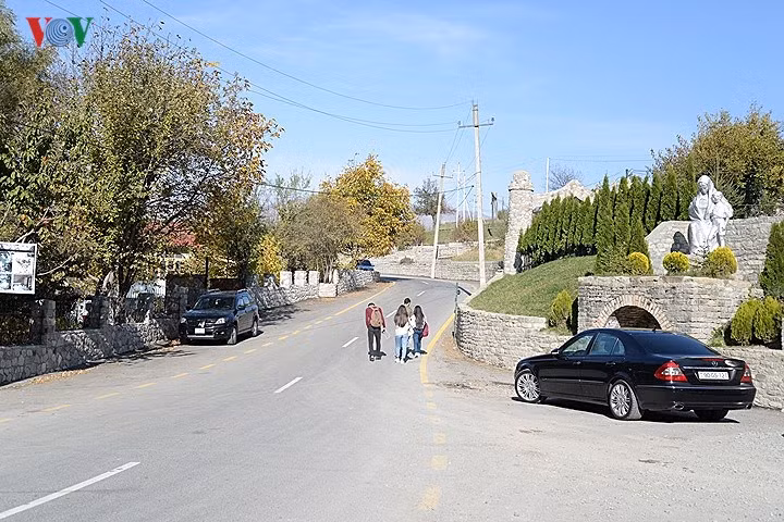  Cảnh thu ở nông thôn Azerbaijan.