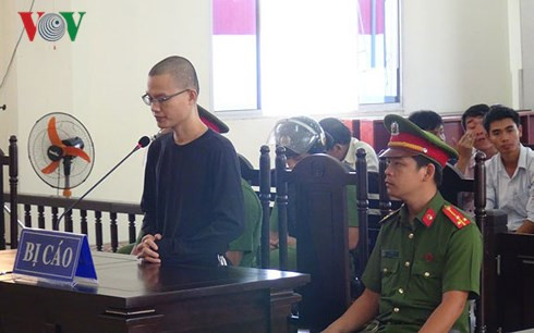 Bị cáo Nguyễn Đình Thành. Bị cáo Nguyễn Đình Thành.