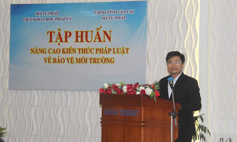 Tập huấn nâng cao kiến thức pháp luật về bảo vệ môi trường cho cán bộ, công chức, viên chức. Ảnh: Chí Hào Tập huấn nâng cao kiến thức pháp luật về bảo vệ môi trường cho cán bộ, công chức, viên chức. Ảnh: Chí Hào