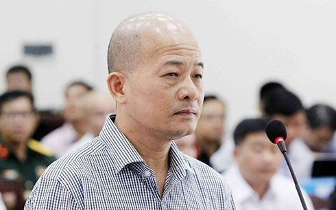  Bị cáo Đinh Ngọc Hệ tại phiên tòa sơ thẩm. (Ảnh: TTXVN)