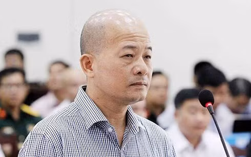  Bị cáo Đinh Ngọc Hệ tại phiên tòa sơ thẩm. (Ảnh: TTXVN)