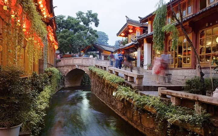  16 Thành phố cổ 1.000 năm tuổi Lijiang, Trung Quốc - nơi được UNESCO công nhận là Di sản Thế giới.