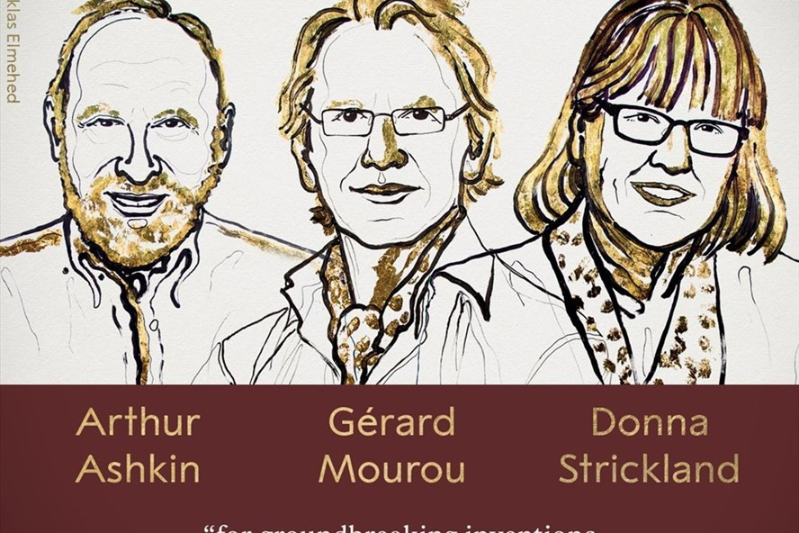 Nhà khoa học Donna Strickland trở thành người phụ nữ thứ ba trong lịch sử giành giải Nobel Vật lý. Ảnh: The Guardian.