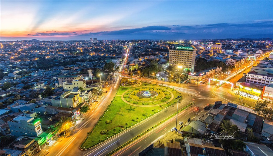  Đô thị trong lòng phố núi