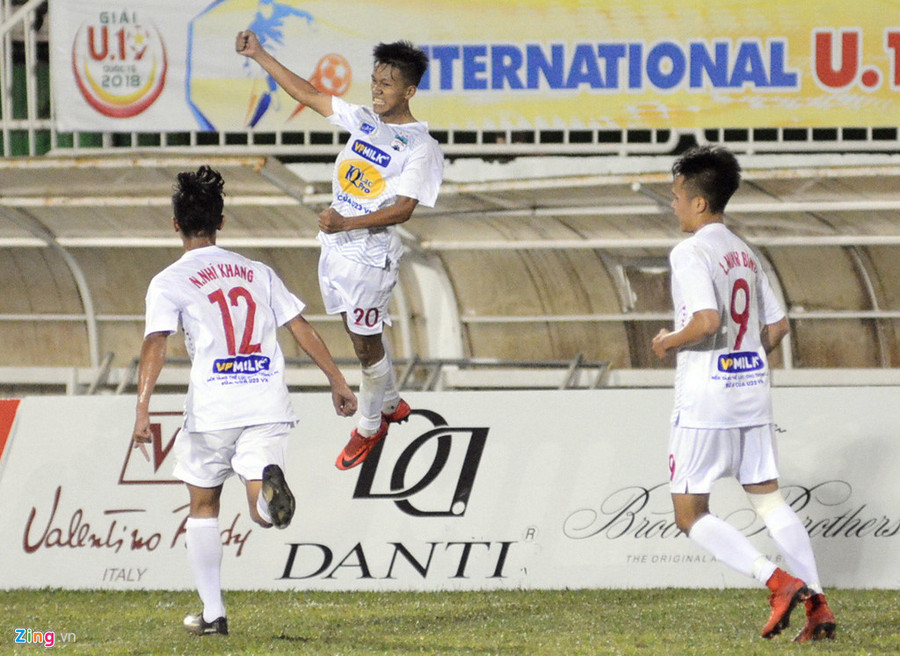 Lứa III của Học viện JMG không có những tên tuổi xuất sắc nổi trội. Ảnh: Nguyễn Đăng.