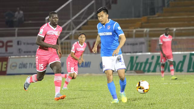  Phạm Nguyên Sa có một mùa giải ổn định trong màu áo Than Quảng Ninh (ảnh: Trọng Vũ)