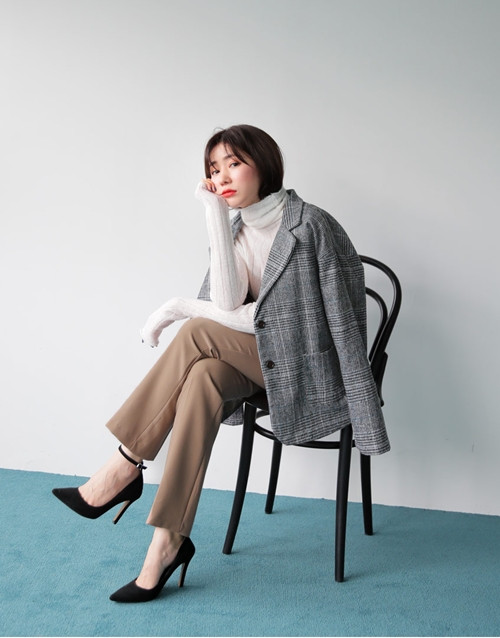 Công sở giờ đây đích thị là một sàn diễn thời trang “ngầm”