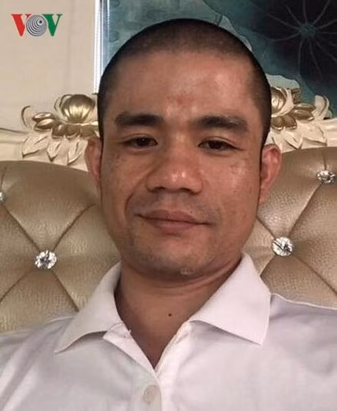  Lê Ngọc Sơn đã cố thủ trong ngôi nhà số 128 suốt nhiều giờ.