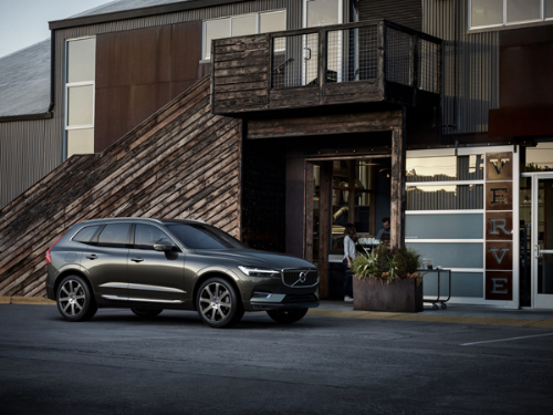 XC60 từng nhận giải World car of the year 2018.  XC60 từng nhận giải World car of the year 2018.