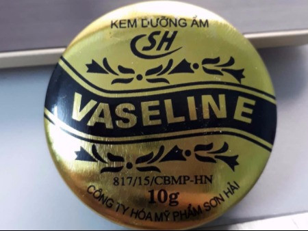 Sản phẩm Kem dưỡng ẩm Vaseline SH - Ảnh: Người Đưa Tin