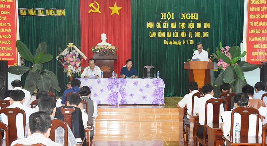  Huyện Kbang tổ chức Hội nghị đánh giá kết quả thực hiện cánh đồng mía lớn niên vụ 2016-2017. Ảnh: Minh Nguyễn