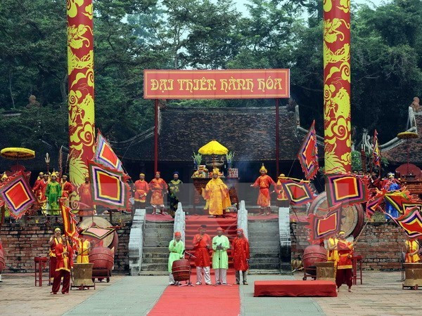 Ảnh tư liệu: Biểu diễn nghệ thuật tái hiện cảnh Vua Lê đánh thắng giặc ngoại xâm tại lễ hội Lam Kinh năm 2015. (Ảnh: Minh Đức/TTXVN) Ảnh tư liệu: Biểu diễn nghệ thuật tái hiện cảnh Vua Lê đánh thắng giặc ngoại xâm tại lễ hội Lam Kinh năm 2015. (Ảnh: Minh Đức/TTXVN)