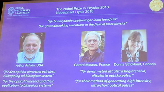  3 nhà khoa học được trao giải Nobel Vật lý 2018. Ảnh: REUTERS