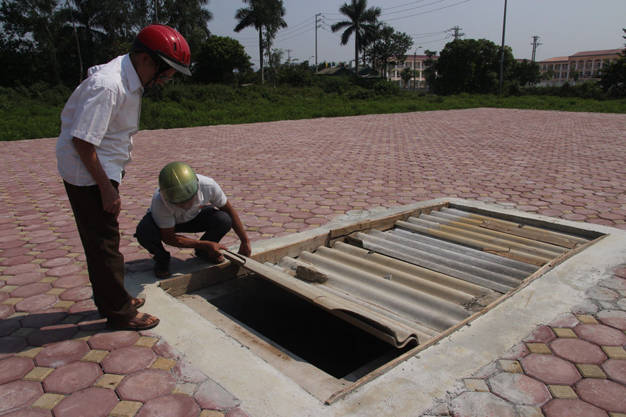  Mộ phần cũng được xây cất ở vị trí chính giữa khu đất