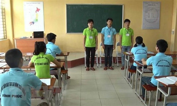Một tiết học của lớp thực tập sinh kỹ thuật Nhật Bản tại Trung tâm Đào tạo lao động xuất khẩu tỉnh Vĩnh Phúc. (Ảnh: Nguyễn Thảo/TTXVN) Một tiết học của lớp thực tập sinh kỹ thuật Nhật Bản tại Trung tâm Đào tạo lao động xuất khẩu tỉnh Vĩnh Phúc. (Ảnh: Nguyễn Thảo/TTXVN)