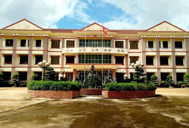 Trụ sở UBND huyện Tuy Đức Trụ sở UBND huyện Tuy Đức