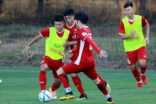 HLV Park Hang-seo muốn các cầu thủ phải nỗ lực không ngừng trên sân tập, kể cả khi đã có tên trong danh sách dự AFF Cup 2018. 