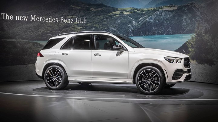 Mercedes-Benz không công bố bất cứ thông số kỹ thuật của GLE 2020, hãng chỉ công bố những thông số về mẫu GLE 450 4Matic mà hãng trưng bày tại đây. Mercedes-Benz không công bố bất cứ thông số kỹ thuật của GLE 2020, hãng chỉ công bố những thông số về mẫu GLE 450 4Matic mà hãng trưng bày tại đây.