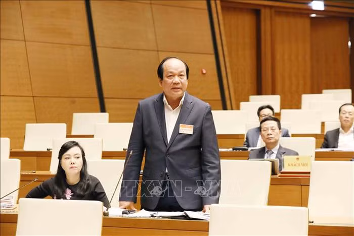  Bộ trưởng, Chủ nhiệm Văn phòng Chính phủ Mai Tiến Dũng trả lời chất vấn. Ảnh: Phương Hoa/TTXVN