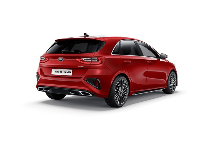 Ngoài ra, còn có một động cơ diesel: CRDi, dung tích 1.6 lít có thể sản sinh công suất 115 hoặc 136 mã lực. Ngoài ra, còn có một động cơ diesel: CRDi, dung tích 1.6 lít có thể sản sinh công suất 115 hoặc 136 mã lực.