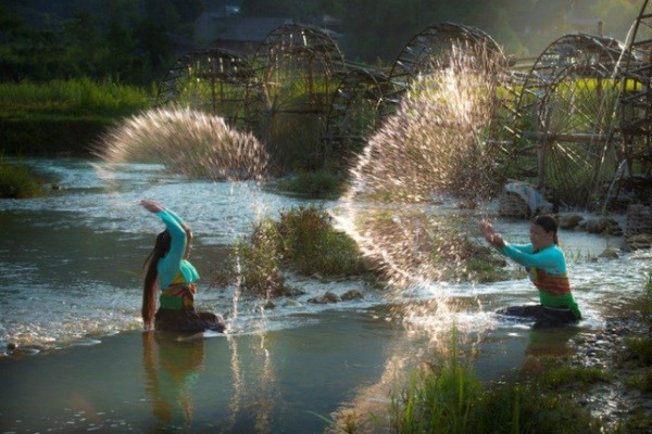 "Bóng hình Tổ quốc" qua góc nhìn của tác giả Nguyễn Mạnh. (Nguồn ảnh: BTC) "Bóng hình Tổ quốc" qua góc nhìn của tác giả Nguyễn Mạnh. (Nguồn ảnh: BTC)