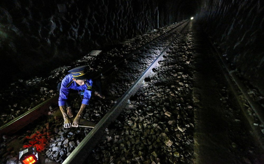 Đường sắt sẽ cải tạo, nâng cấp một số hạng mục cấp thiết. Ảnh: Vietnam+