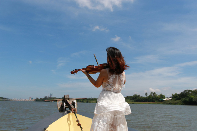  Ngoài ra, du khách còn được trải nghiệm những màn biểu diễn nghệ thuật thú vị, đặc sắc