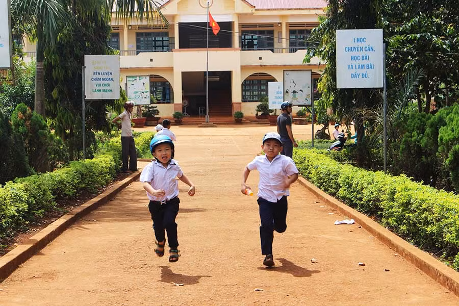  Trường Tiểu học Nguyễn Bá Ngọc có cảnh quan xanh-sạch-đẹp. Ảnh: N.G