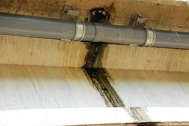 Dưới trần cầu VD09B qua thôn Phú Lễ 1