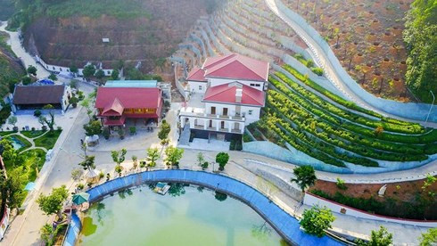 Khu biệt thự rộng hơn 13.000 m2 của nguyên Giám đốc Sở TN&MT Yên Bái Phạm Sỹ Quý Khu biệt thự rộng hơn 13.000 m2 của nguyên Giám đốc Sở TN&MT Yên Bái Phạm Sỹ Quý