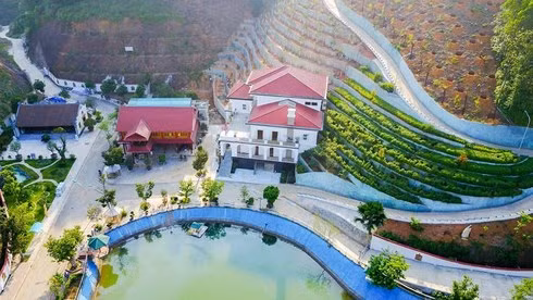 Khu biệt thự rộng hơn 13.000 m2 của nguyên Giám đốc Sở TN&MT Yên Bái Phạm Sỹ Quý