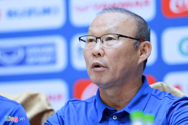 Huấn luyện viên Park Hang-seo tự tin về lực lượng của đội tuyển Việt Nam dự AFF Cup 2018. Ảnh: Minh Chiến.